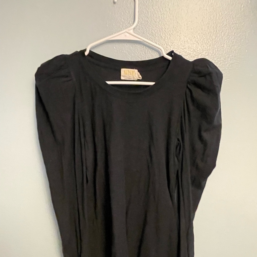 2 for price of 1!! Black and also cream Women's Top